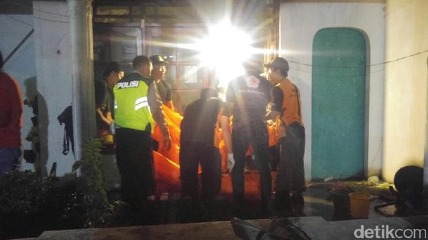 Korban kebakaran dibawa ke RSUP Kariadi