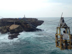 Pantai Timang Kini yang Mahal dan Membingungkan