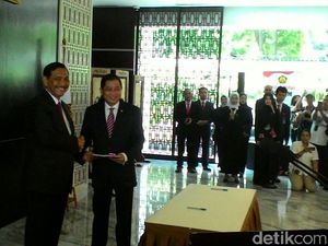 Pesan Luhut ke Jonan-Arcandra: Jangan Berpolitik di ESDM