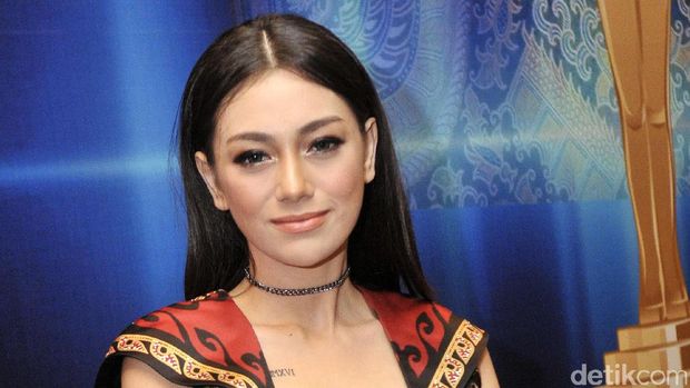 Amy Qanita Laporkan Haters, Nikita Mirzani Dituding Rusak Pernikahan Nafa-Zack