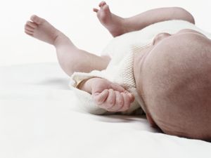 Perempuan Berumur 67 Tahun Melahirkan Bayi di China