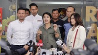 Nabila Putri saat datangi Resmob, Polda Metro Jaya pada Senin (17/10/2016). Pool/Noel/detikFoto.