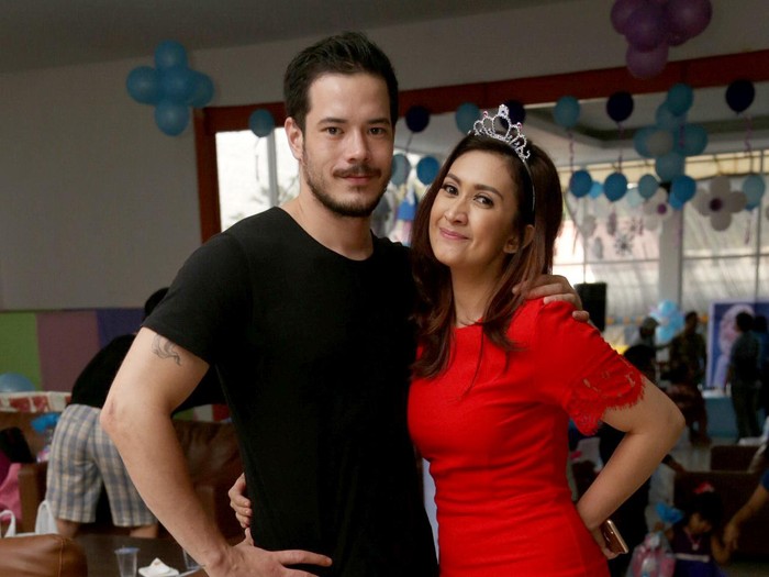 Nafa Urbach dan Zack Lee Nafa Urbach dan Zack Lee