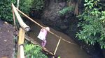 Air Terjun Burung Walet yang Tersembunyi di Lombok Timur