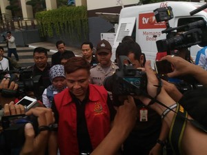 Tensi Naik, Pemeriksaan Mantan Ketua DPRD Surabaya Whisnu Wardhana Ditunda