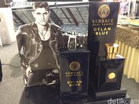 Sebotol Parfum Versace Dylan Blue