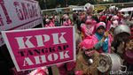 Aksi 150 Perempuan Demo Jokowi-JK
