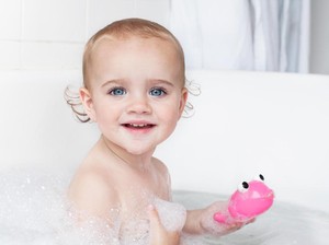 25 Nama Bayi Perempuan Modern dan Artinya, Berawalan Huruf A-Z