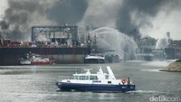 Pelabuhan di mana ledakan terjadi adalah terminal untuk cairan yang mudah terbakar seperti nafta dan metanol. Kedua jenis bahan tersebut merupakan pasokan bahan baku utama BASF. REUTERS/Ralph Orlowski.