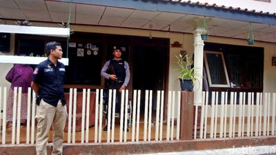 KPK Geledah Rumah di Kebumen