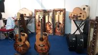 Berawal dari Hobi, Pria Ini Bisnis Gitar Motif Batik Hingga ke Mancanegara