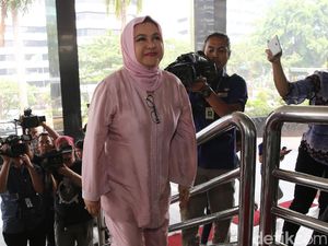 Profil Emilia Contessa, Aktris-Penyanyi Meninggal di Usia 67 Tahun