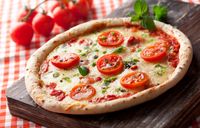Begini Cara yang Benar Makan Pizza Neapolitan!