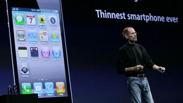 Mengenang iPhone 4: Disambut Gegap-gempita, Dihantui Antena