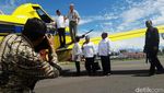 Jokowi Cek Pesawat Pengangkut BBM di Papua