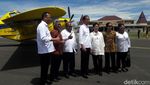 Jokowi Cek Pesawat Pengangkut BBM di Papua