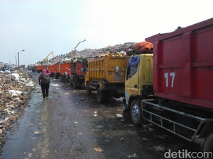 Kisruh Truk Sampah Jakarta Vs Bekasi