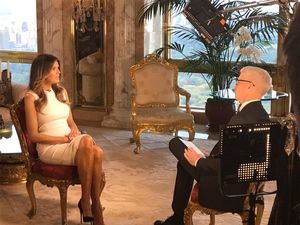 Melania Trump Tampil Membela Suaminya Terkait Komentar Cabul
