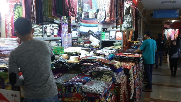 Ada Pedagang di Tanah Abang Beromzet Rp 20 Juta/Bulan, Tapi Tak Bayar Pajak