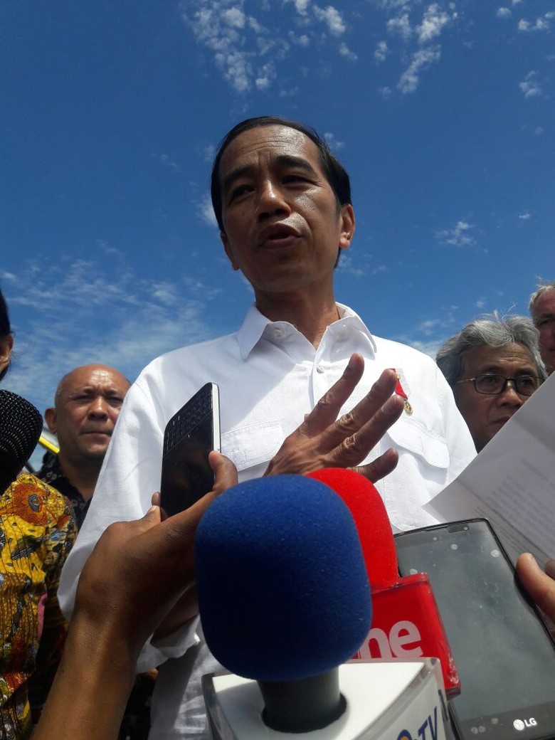 Lewat Twitter, Presiden Jokowi Ajak Masyarakat Lapor Praktik Pungli Lewat Twitter, Presiden Jokowi Ajak Masyarakat Lapor Praktik Pungli