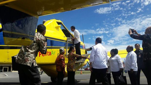 Jokowi cek pesawat pengangkut BBM di Papua