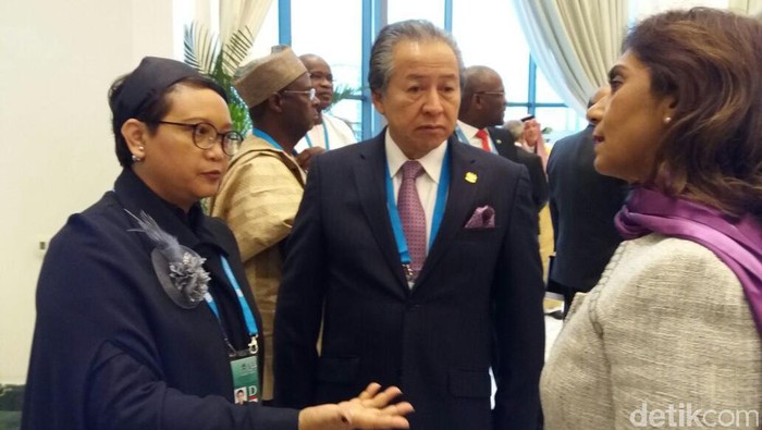 Di KTT OKI, Menlu Retno Sampaikan Pentingnya Pendidikan untuk Mengubah Dunia