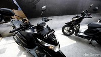 New Honda BeAT Street eSP hadir dengan desain ekspresif berkonsep street style yang diwujudkan dengan warna Street Black.