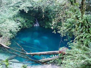 Danau Biru Bagai Negeri Dongeng di Jambi