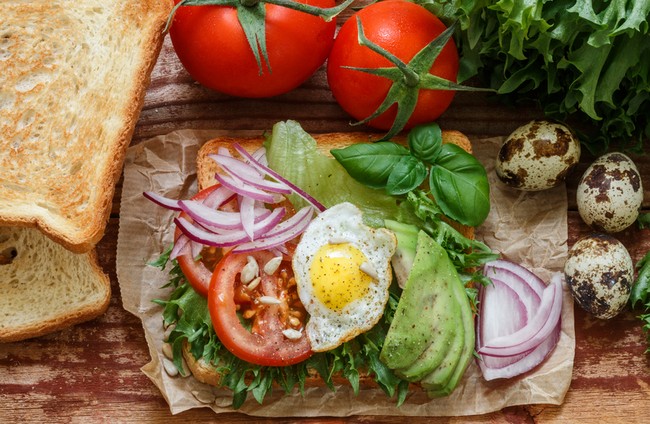Simpan Alpukat, Pisang dan Tomat dengan Cara Ini Agar Lebih Tahan Lama (1)