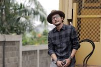 Sandy Canester Masih Senang Menabur Cinta