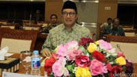 Rapat itu membahas Rencana Kerja & Anggaran Kementerian Lembaga (RKAKL) Kemenag Tahun 2017.