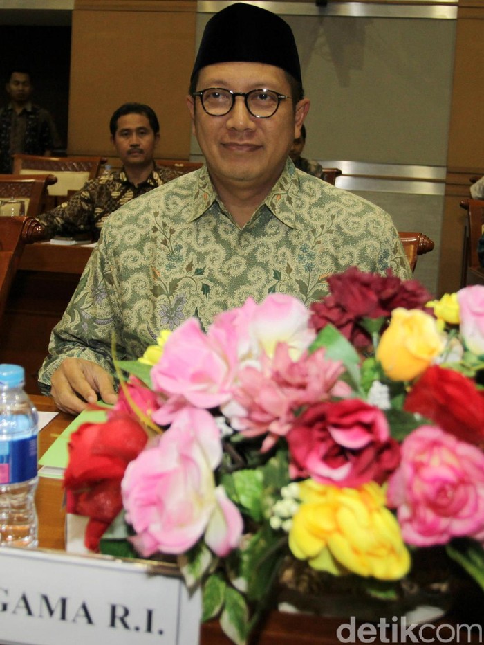 Menag Apresiasi Massa FPI Kawal Pasangan yang Menikah di Katedral