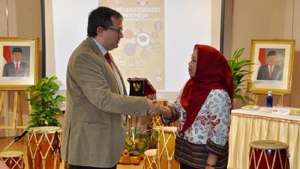 UGM dan 11 PTS Kopertis V Jajaki Kerja Sama dengan Spanyol