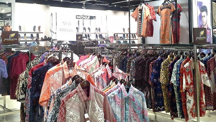 Tampil Unik Berbatik dengan Beragam Promo Transmart