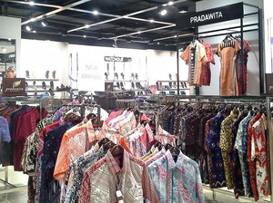 Tampil Unik Berbatik dengan Beragam Promo Transmart