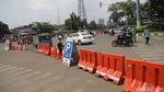 Perlintasan KA Pasar Senen Ditutup