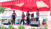 Tuan rumah juga ikut tampil diwakili oleh komunitas komik Palu.