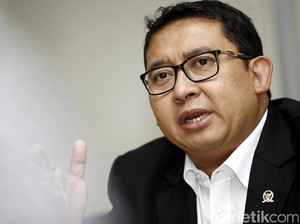 Fadli Zon Soroti Kunker Jokowi yang Boyong Seluruh Anggota Keluarga