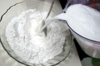  Lembut Gurih Bubur Manggul dengan Taburan Serundeng Khas Madura
