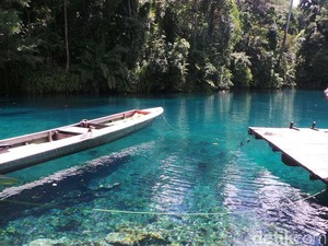 6 Tips Bertualang ke Danau Ajaib Dunia