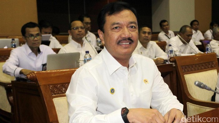 Komisi I DPR RI melakukan rapat kerja dengan Kepala BIN Budi Gunawan di Komplek Parlemen, Senayan, Jakarta, Rabu (19/10/2016).