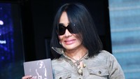 Penyanyi rock berusia 53 tahun itu juga baru mengeluarkan album bertajuk Terbaik Dari Aku. Pool/Palevi S/detikFoto.