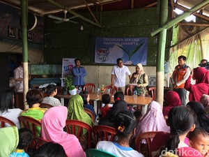 Keluhan Warga Bank Sampah Cilincing ke Sandiaga: Jumlah Gerobak Kurang