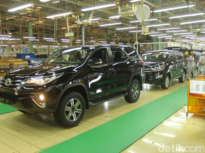 Toyota: Target Produksi Mobil Tercapai Tapi Ekspor Agak Turun