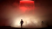 Tak cuma itu pintu masuknya pun dibuat sedemikian lupa agar membuat kita bergidik. Jonathan Leibson/Getty Images for Cinespia/detikFoto.