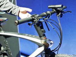 Gebrakan Sepeda Android & Mobil Tanpa Sopir LeEco