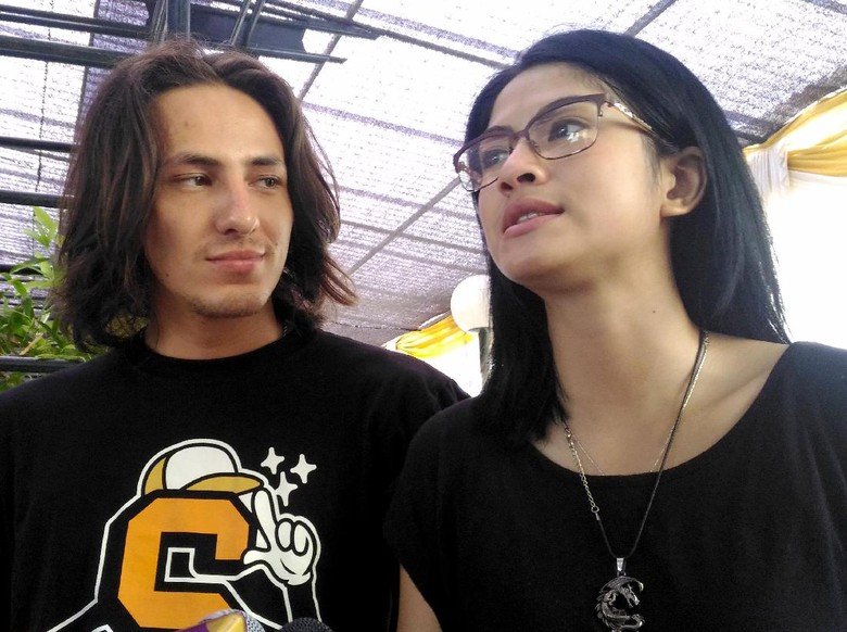 Dylan Carr Sempat Putus dengan Hana Saraswati Sekarang Dylan Carr Sempat Putus dengan Hana Saraswati Sekarang