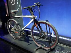 Gebrakan Sepeda Android & Mobil Tanpa Sopir LeEco