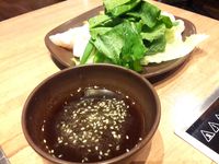 Shaburi: Daging Wagyu Australia Makin Enak Dicelup dengan Kaldu <i>Chicken Collagen Paitan</i> yang Gurih