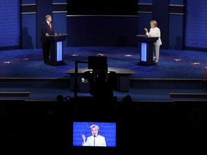 Beda Sambutan Istri untuk Trump dan Biden Usai Debat Perdana